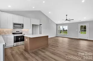 1297 Hartsoe Rd, Lincolnton, NC 28093 - Photo 4