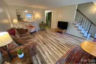 101 Boyd Dr, Flat Rock, NC 28731 - Photo 4