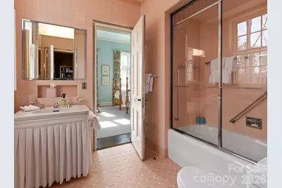 407 Vanderbilt Road, Asheville, NC 28803 - Photo 28