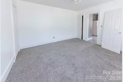 114 S Mitchell Street, Rutherfordton, NC 28139 - Photo 18