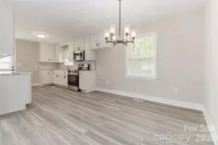 6726 Barrington Dr, Charlotte, NC 28215 - Photo 12