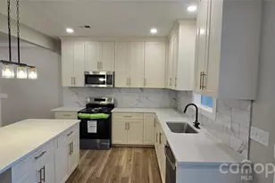 416 Whitmore Street SE, Lenoir, NC 28645 - Photo 4