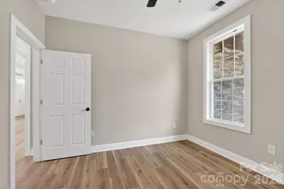 416 Whitmore Street SE, Lenoir, NC 28645 - Photo 32
