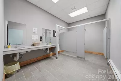 1001 W Avenue NW, Lenoir, NC 28645 - Photo 34