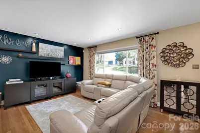 6616 Highbrook Drive, Charlotte, NC 28212 - Photo 8