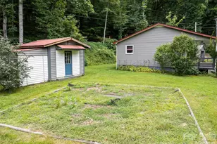 17 Forest Dr, Maggie Valley, NC 28751 - Photo 8