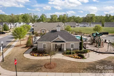 7902 Meridale Forest Drive, Charlotte, NC 28269 - Photo 38