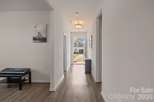 7902 Meridale Forest Dr, Charlotte, NC 28269 - Photo 8