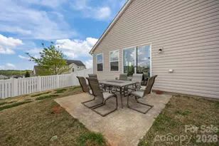 7902 Meridale Forest Dr, Charlotte, NC 28269 - Photo 32