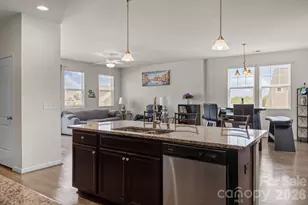 7902 Meridale Forest Dr, Charlotte, NC 28269 - Photo 20