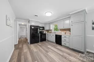 3244 25th St Ct NE, Hickory, NC 28601 - Photo 16