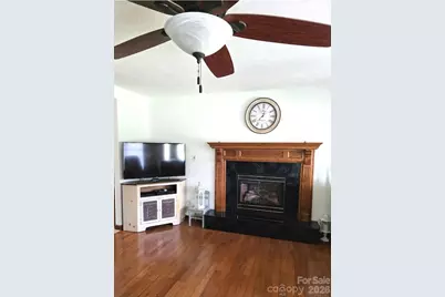 476 Jackson Loop Road, Flat Rock, NC 28731 - Photo 2