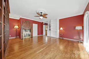 1064 6th Ave NW, Hickory, NC 28601 - Photo 8