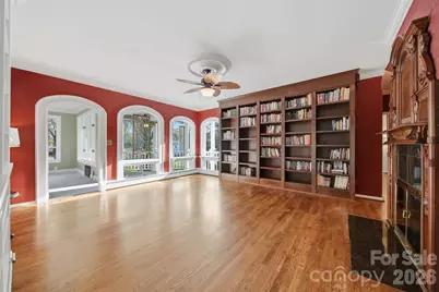 1064 6th Avenue NW, Hickory, NC 28601 - Photo 10