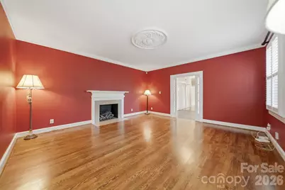 1064 6th Avenue NW, Hickory, NC 28601 - Photo 6