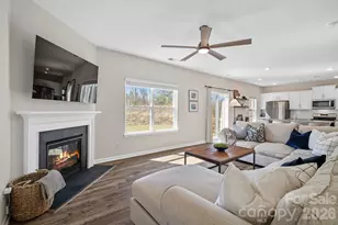 132 Ridgeview Ln, Mars Hill, NC 28754 - Photo 10