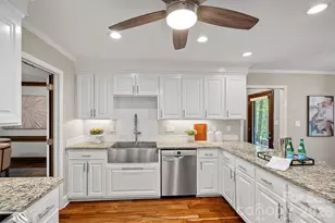 9500 Hampton Oaks Ln, Charlotte, NC 28270 - Photo 14