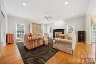 3704 8th St Pl NW, Hickory, NC 28601 - Photo 12