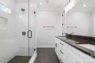 302 Lima Ave, Charlotte, NC 28208 - Photo 24