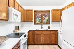 4 Zachary Ridge Rd, Asheville, NC 28804 - Photo 6