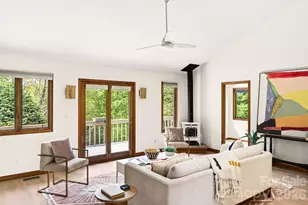 4 Zachary Ridge Rd, Asheville, NC 28804 - Photo 4
