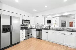 804 Mill Run Dr, Charlotte, NC 28209 - Photo 34