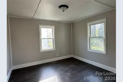 331 W Bingham Street, Statesville, NC 28677 - Photo 4
