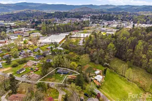 33 Kilpatrick St, Brevard, NC 28712 - Photo 6