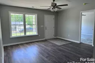 1201 Elizabeth Street W, Pageland, SC 29728 - Photo 2