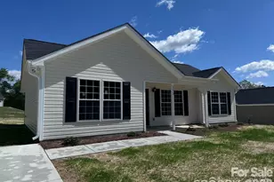 1201 Elizabeth Street W, Pageland, SC 29728 - Photo 1