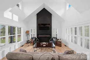 157 Franklin Ln, Taylorsville, NC 28681 - Photo 4