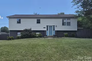 5208 W Piedmont Cir, Conover, NC 28613 - Photo 1