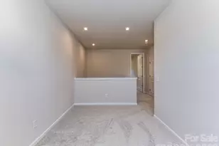 3041 Hutton Gdns Ln, Charlotte, NC 28269 - Photo 14