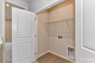 3041 Hutton Gdns Ln, Charlotte, NC 28269 - Photo 22