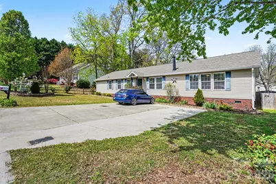 2171 Brantley Creek Drive, Kannapolis, NC 28083 - Photo 2
