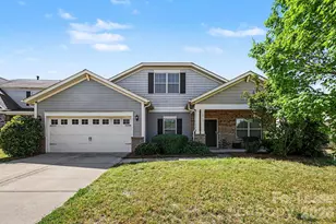 12713 Wither Steele Ct, Charlotte, NC 28273 - Photo 2