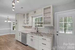 2503 Bathgate Ln, Matthews, NC 28105 - Photo 16