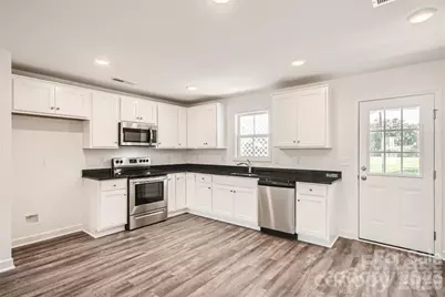 662 W Cemetary Street, Salisbury, NC 28144 - Photo 4