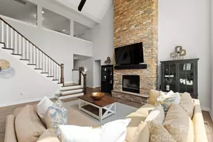 13701 Petworth Ct, Charlotte, NC 28278 - Photo 4