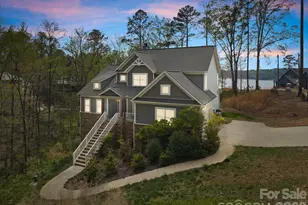 13701 Petworth Ct, Charlotte, NC 28278 - Photo 48