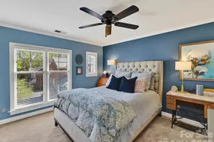 4916 S Hill View Dr, Charlotte, NC 28210 - Photo 12