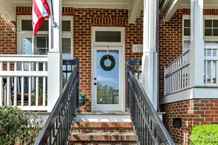 4916 S Hill View Dr, Charlotte, NC 28210 - Photo 2