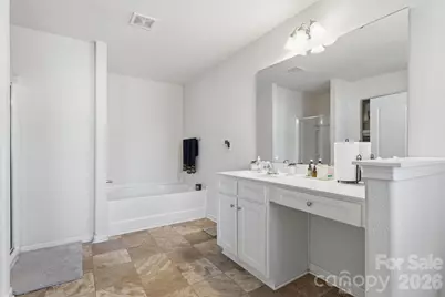 9528 Weikert Road, Charlotte, NC 28215 - Photo 24