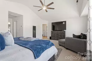 9528 Weikert Rd, Charlotte, NC 28215 - Photo 22