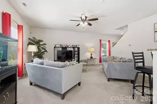 9528 Weikert Rd, Charlotte, NC 28215 - Photo 6