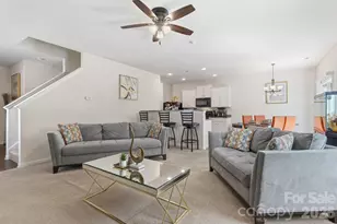 9528 Weikert Rd, Charlotte, NC 28215 - Photo 8