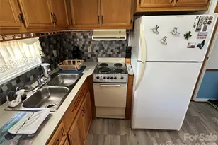 116 Clubhouse Dr Ext, New London, NC 28127 - Photo 12