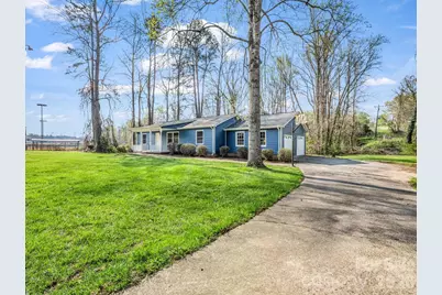 347 Crestview Street, Rutherfordton, NC 28139 - Photo 4