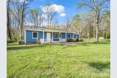 347 Crestview Street, Rutherfordton, NC 28139 - Photo 2