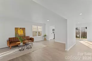 2440 Reid Oaks Dr, Charlotte, NC 28208 - Photo 4